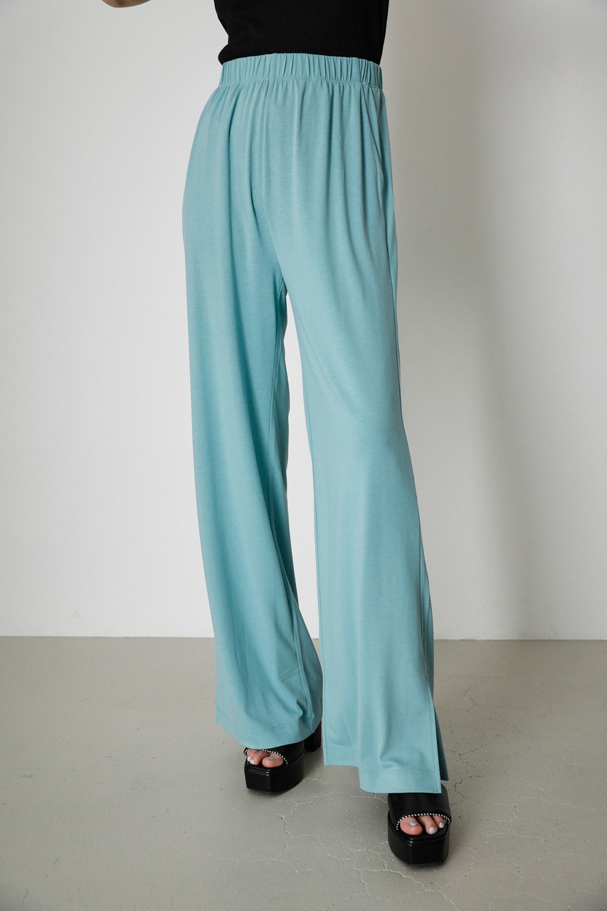 ICE CLEAN SIDE SLIT PANTS