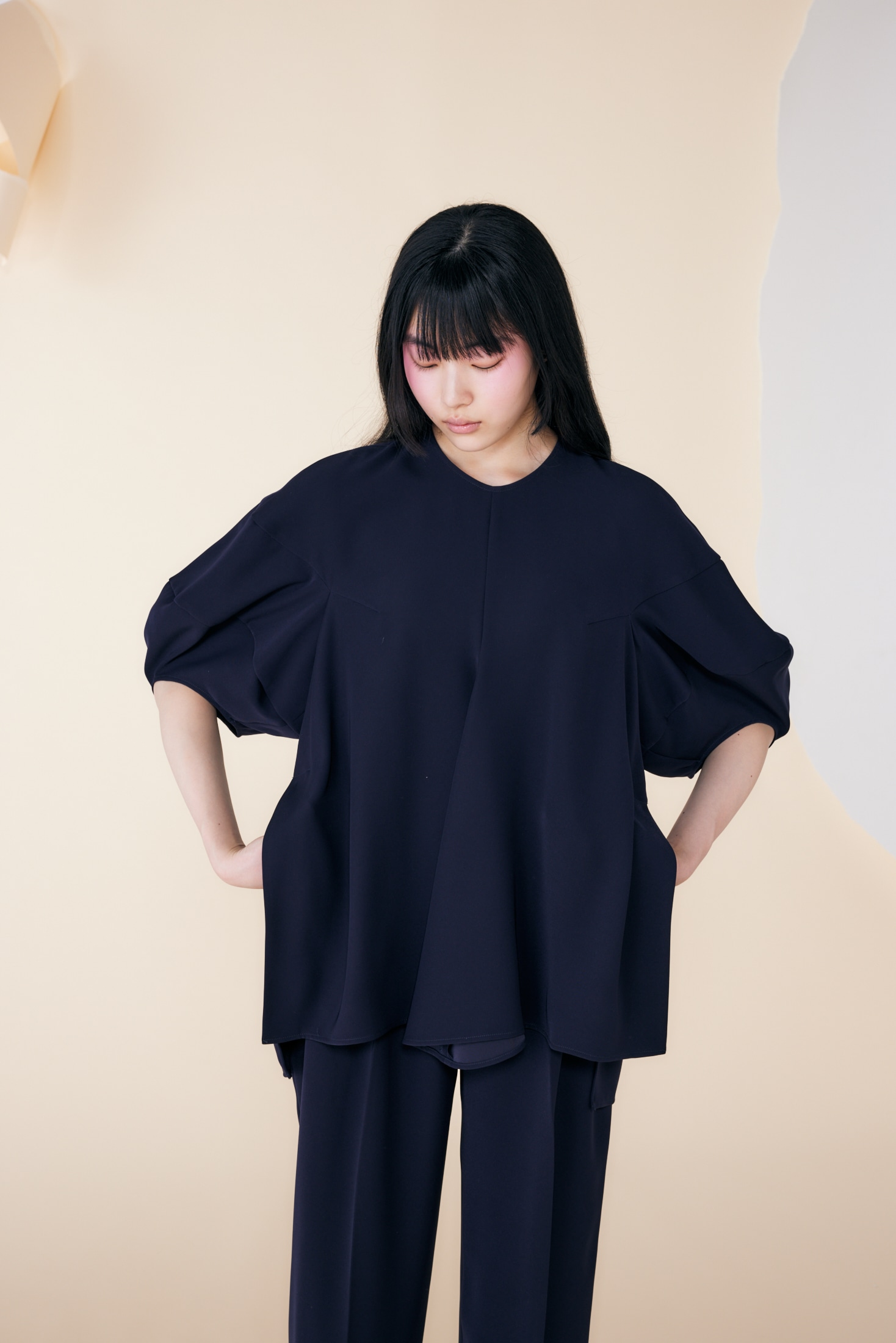 DRAPE SLEEVE T-SHIRT