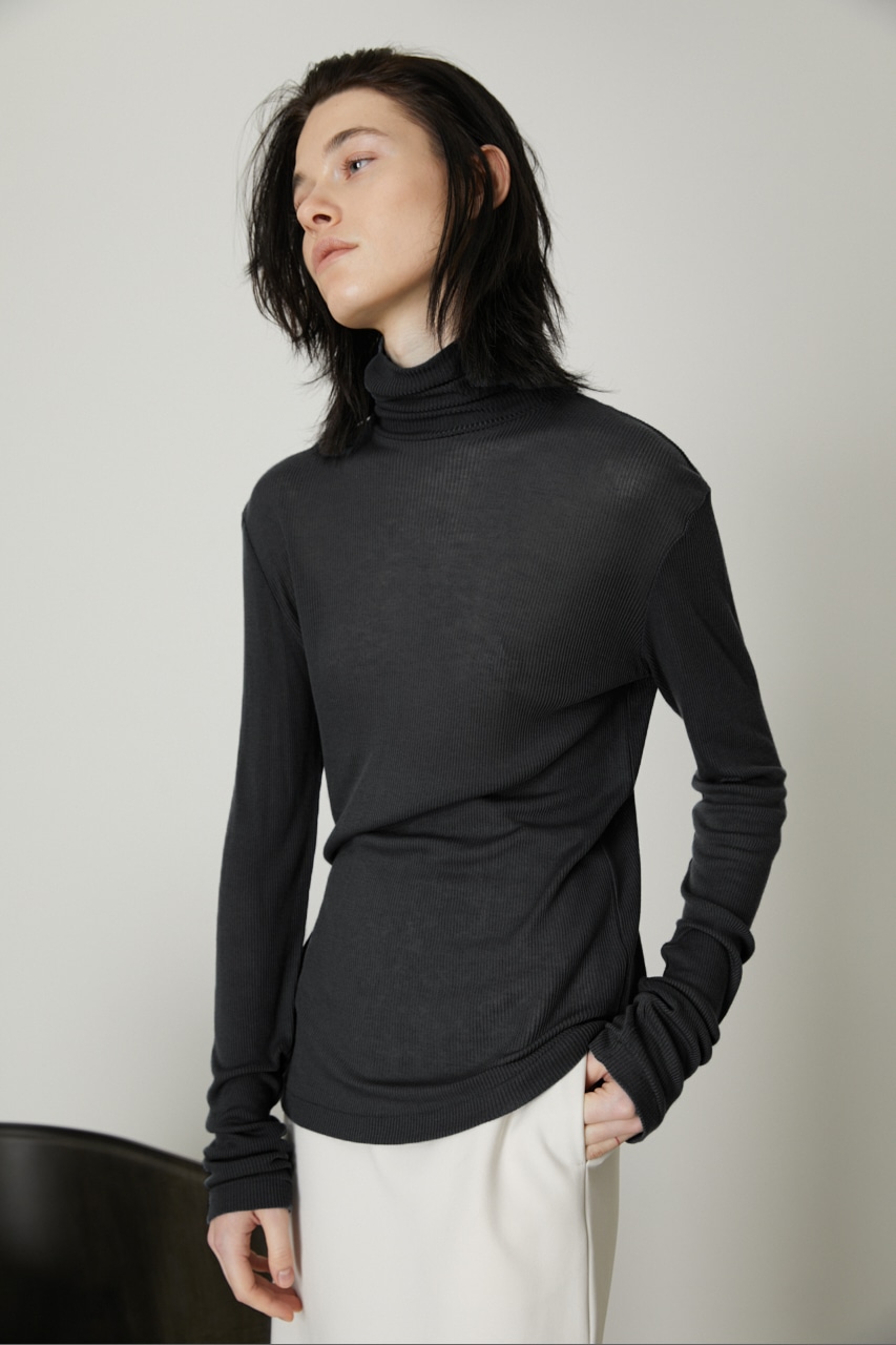 Standard turtle neck cut tops