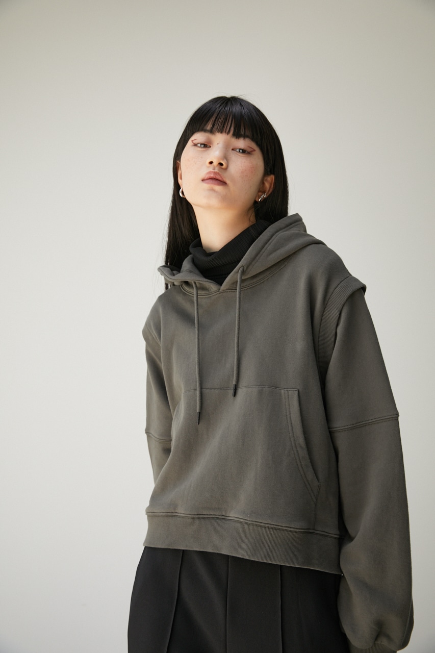 REMOVABLE SLEEVE SHORT HOODIE