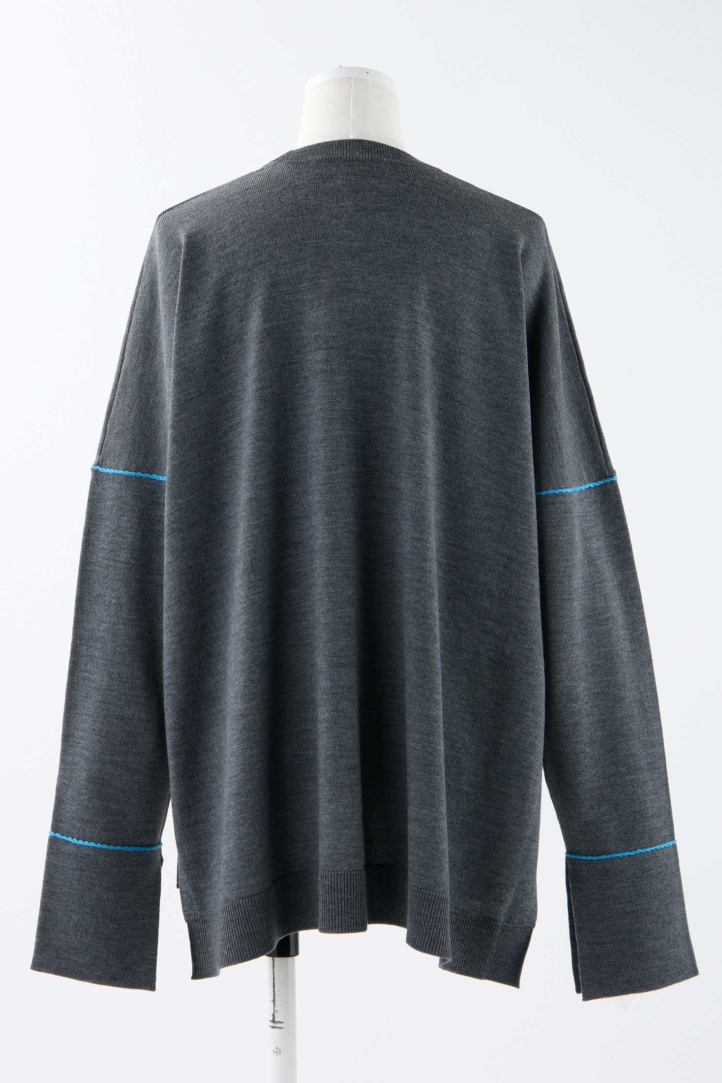 OPEN-CUFF PULLOVER