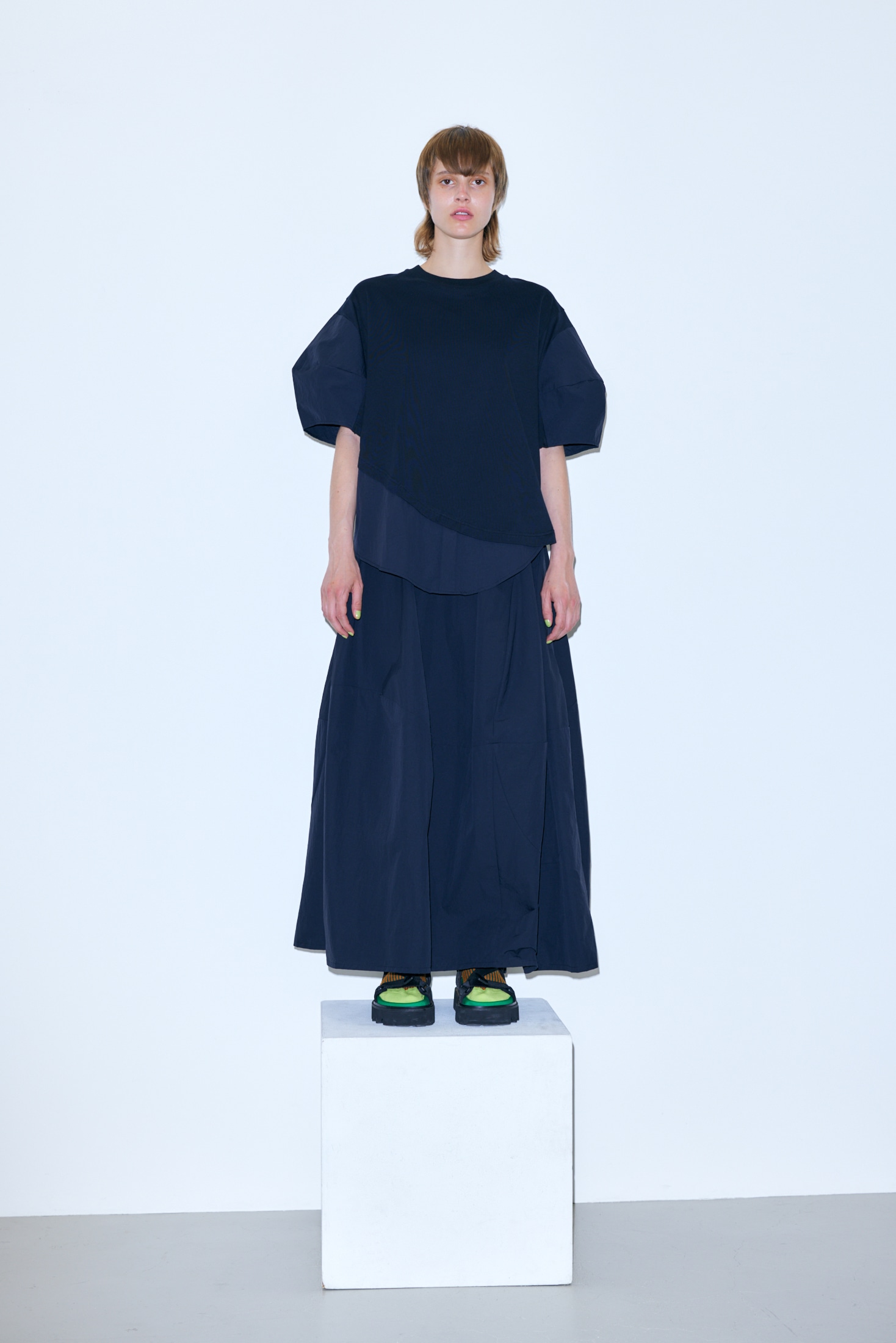 balloon-sleeves pullover ナゴンスタンス-