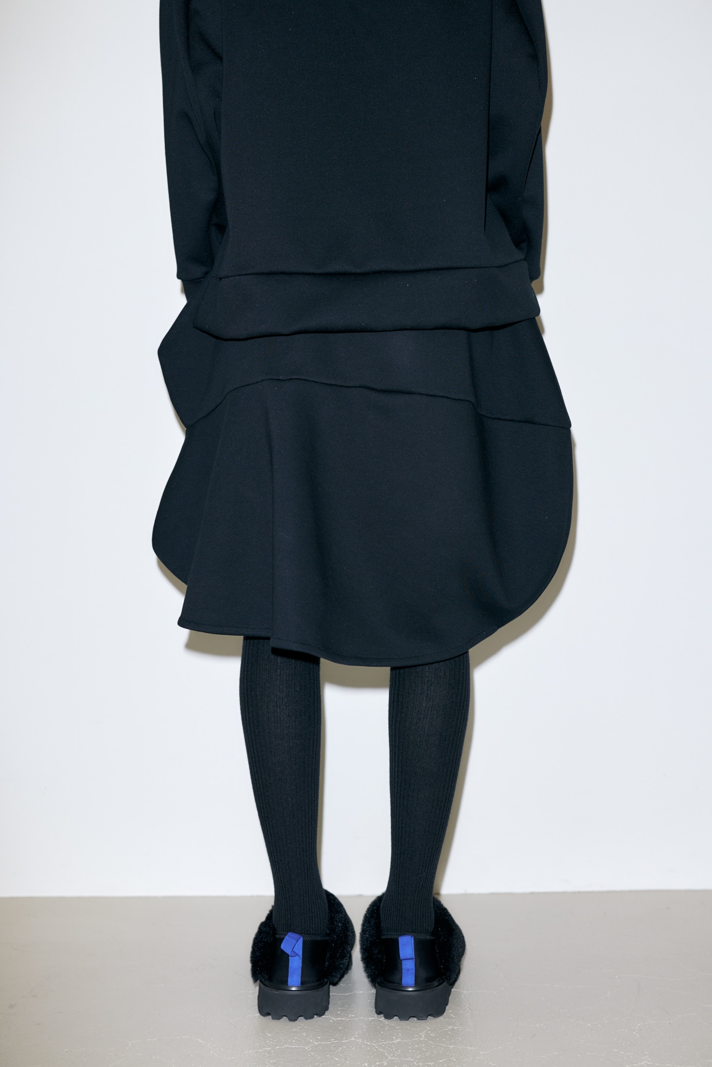 knee length curve skirt｜S｜BLK｜skirt｜någonstans official online store |  ナゴンスタンス公式通販