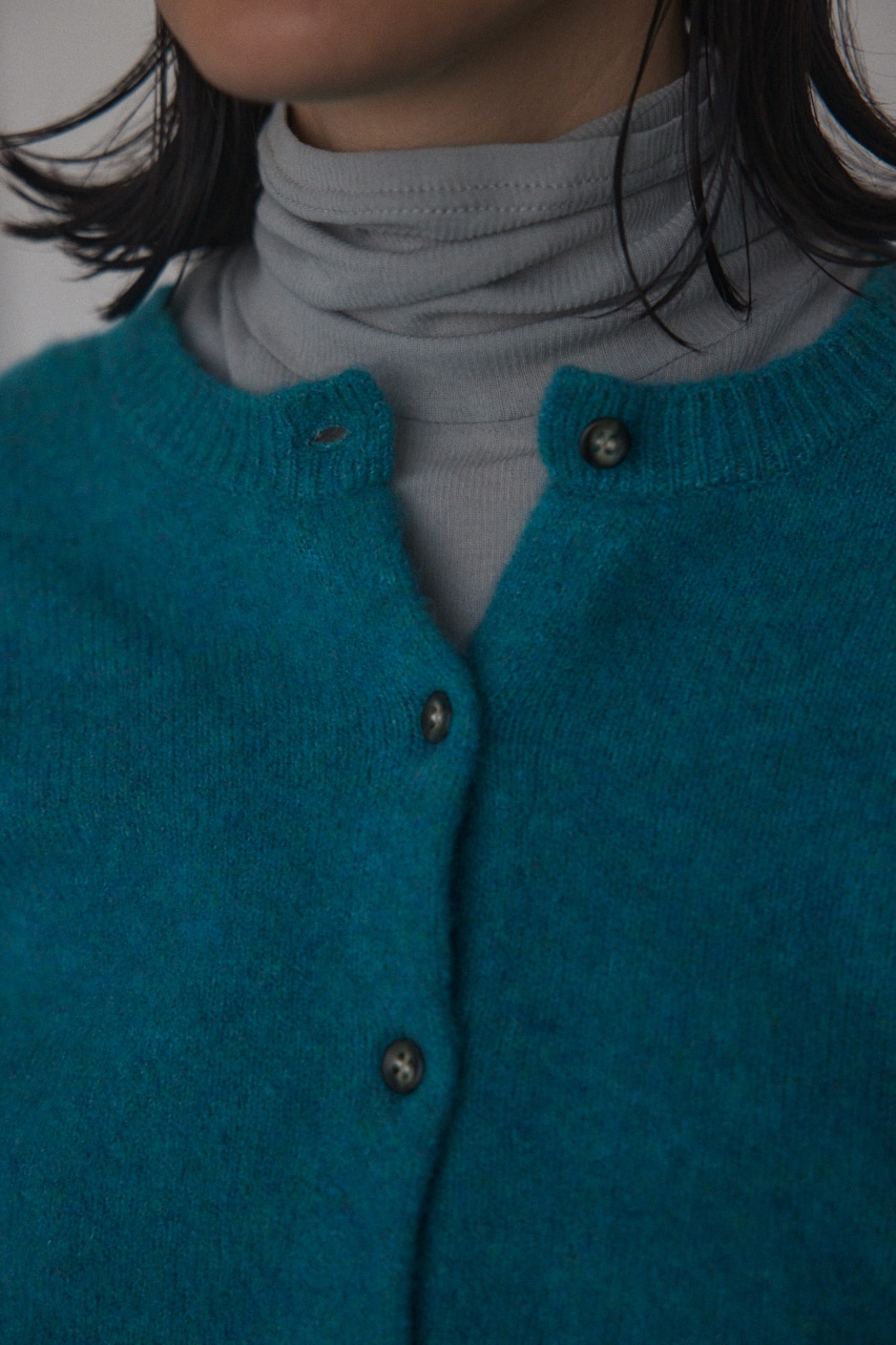 round neck knit cardigan