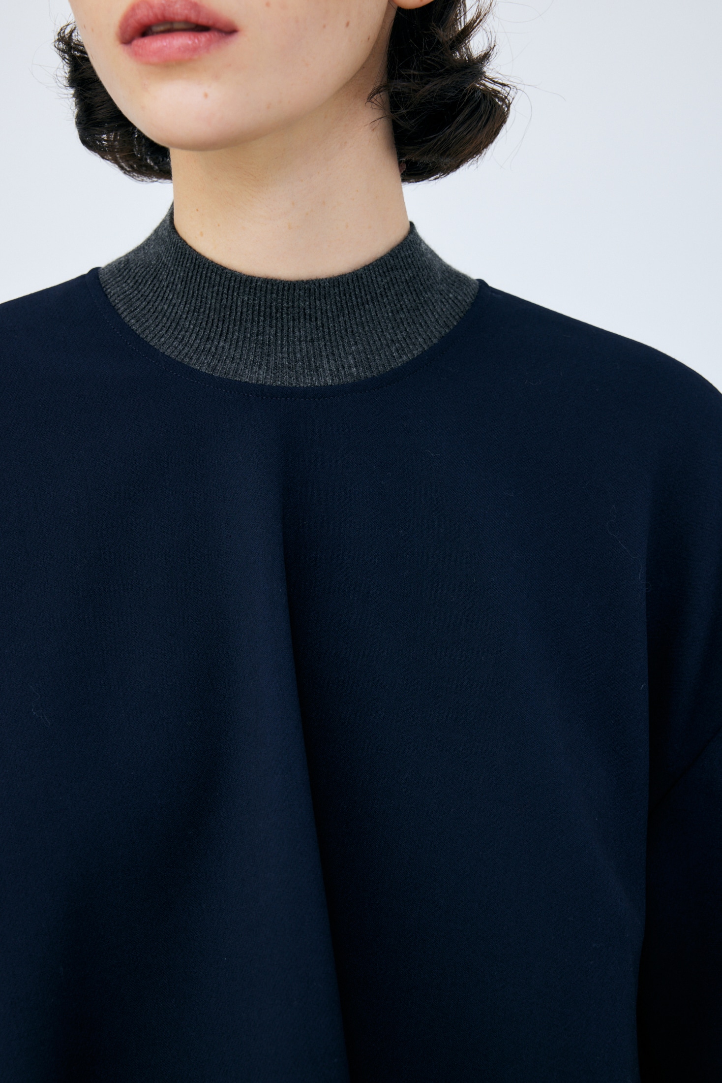 KNIT-LAYERED PULLOVER