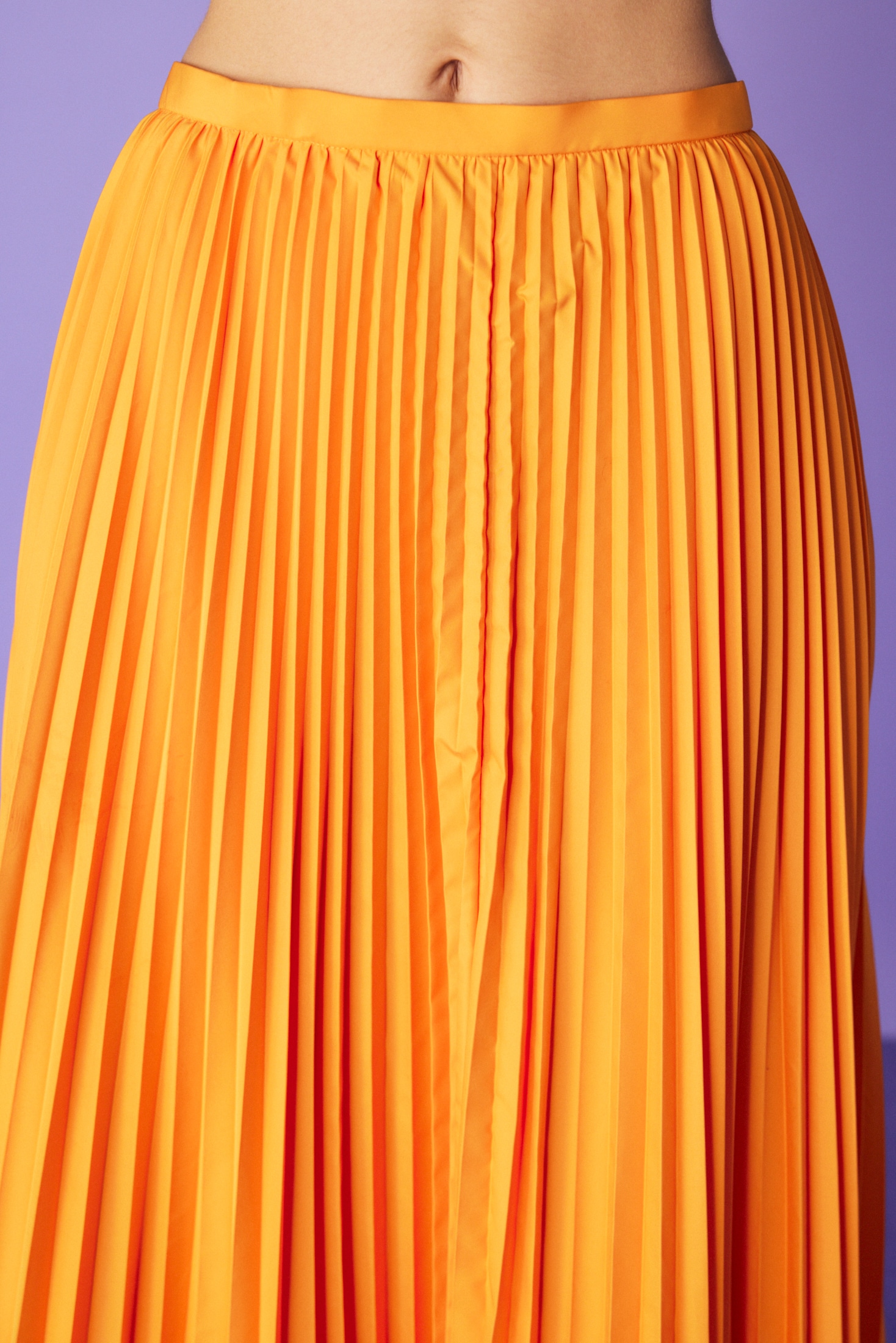 DOUBLE-PLEATED SKIRT