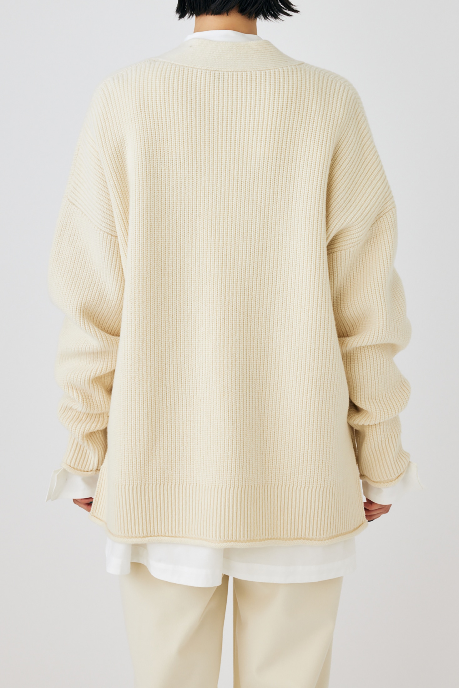 box v-neck cardigan｜M｜WHT｜knit wear｜någonstans official