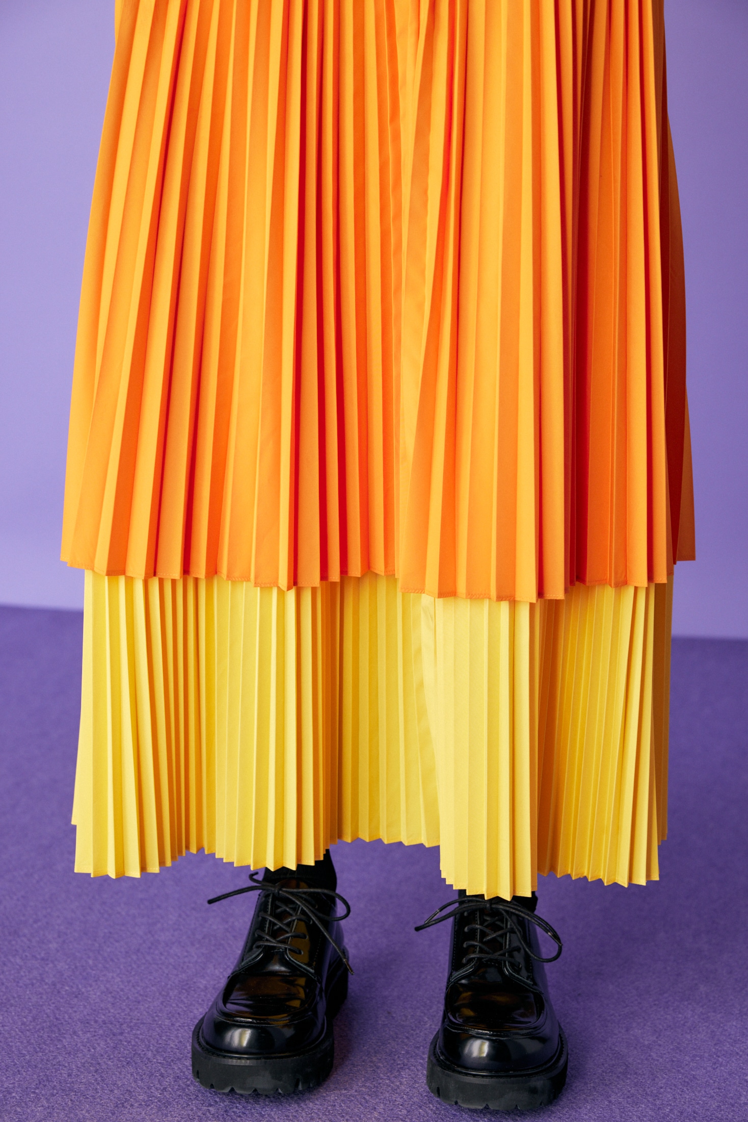 DOUBLE-PLEATED SKIRT