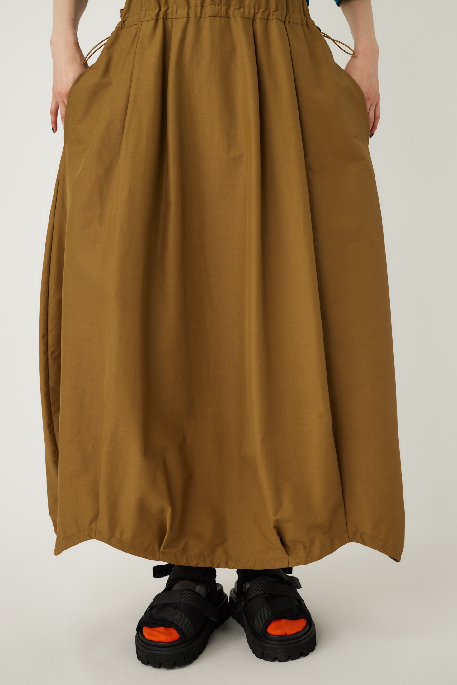 美品 ナゴンスタンス ソフト天竺Tシャツデザインスカート 茶色