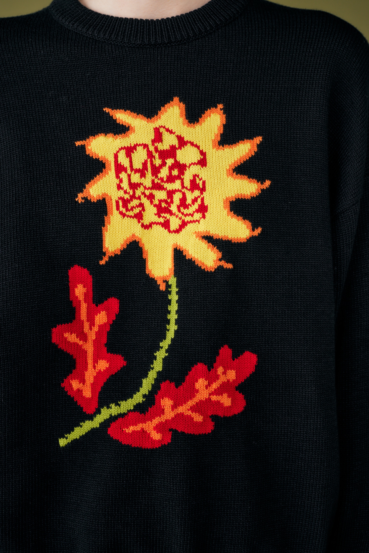 flower intersia pullover