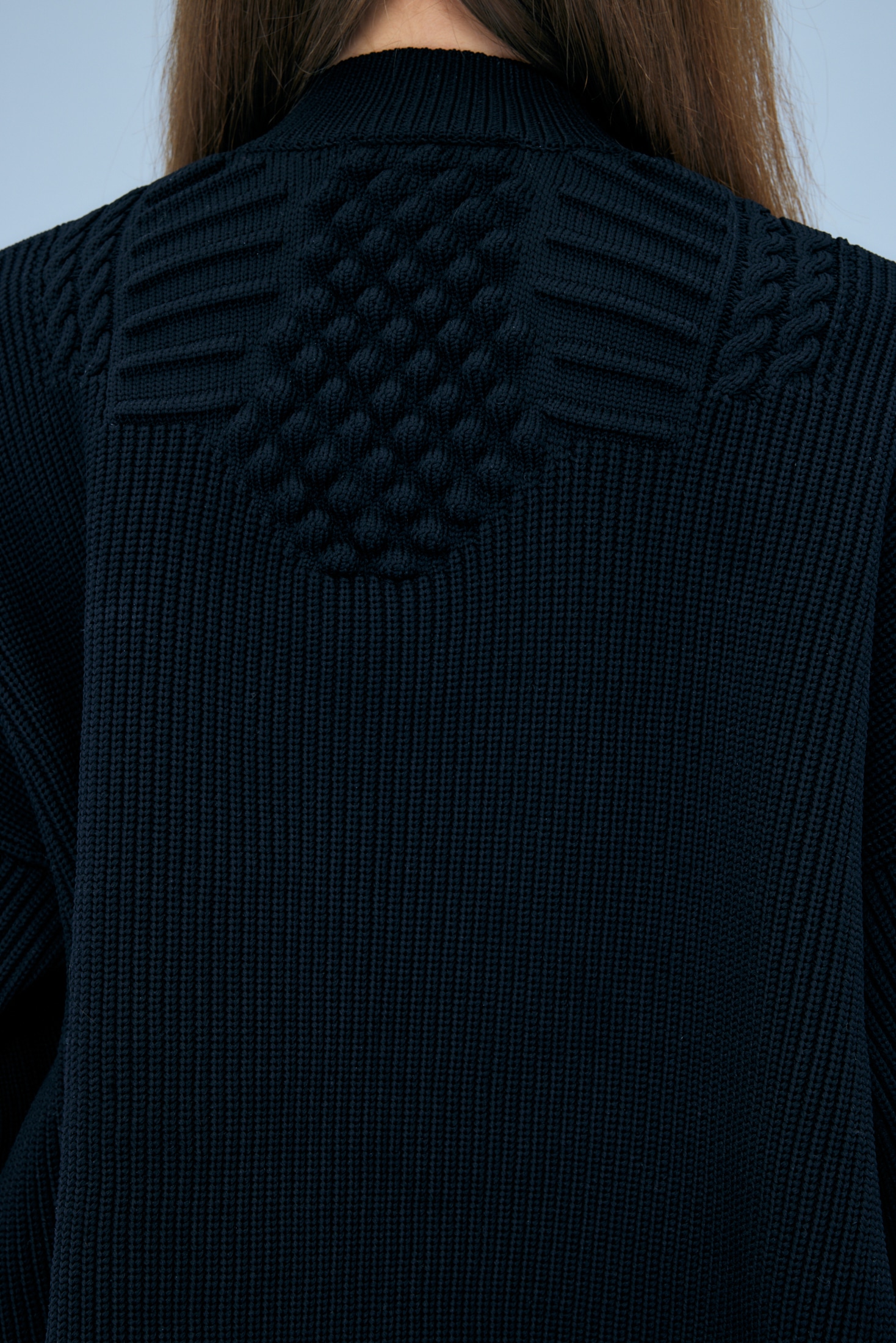 CURVE-ARM A-LINE PULLOVER
