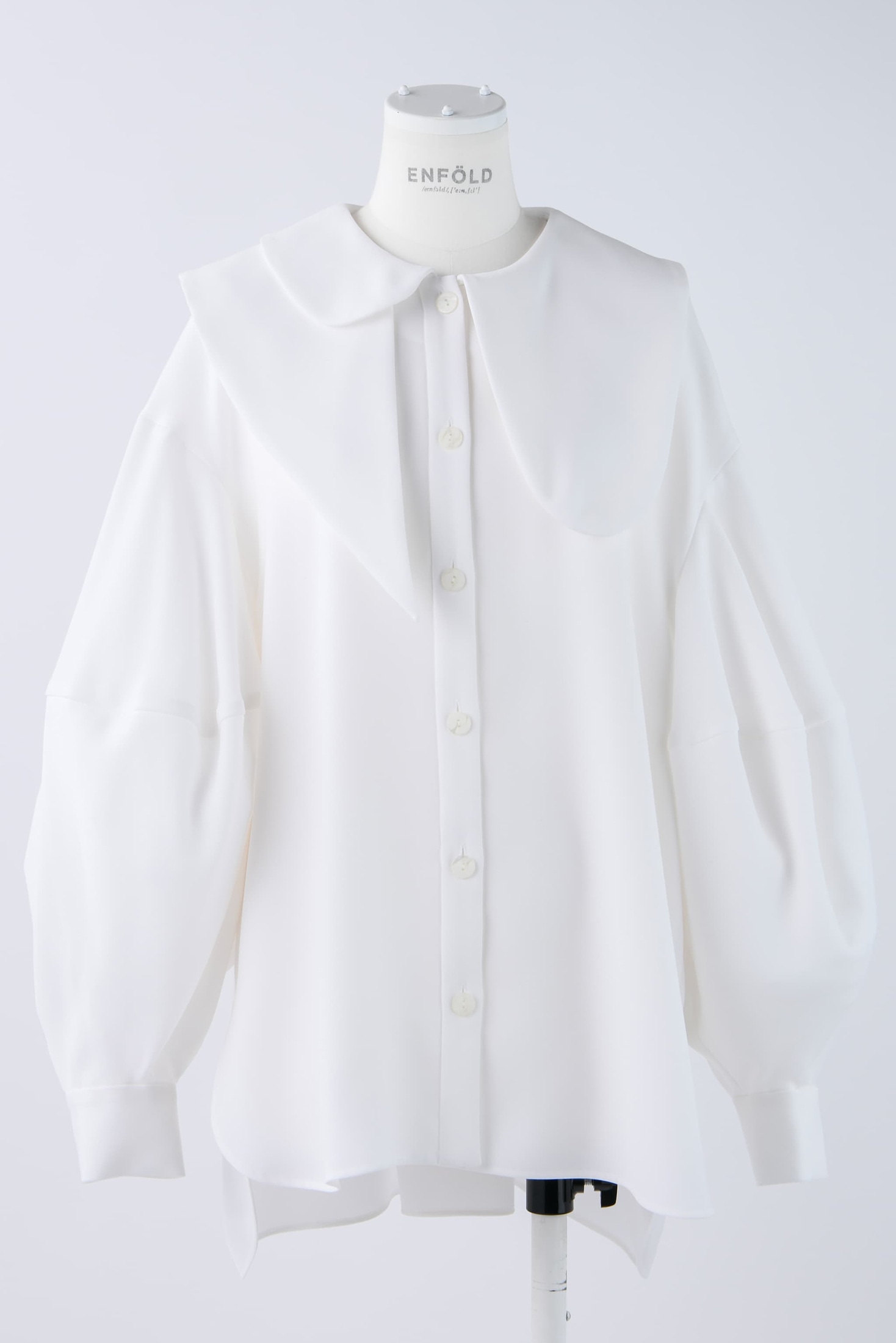 ASYMMETRY-COLLAR BLOUSE