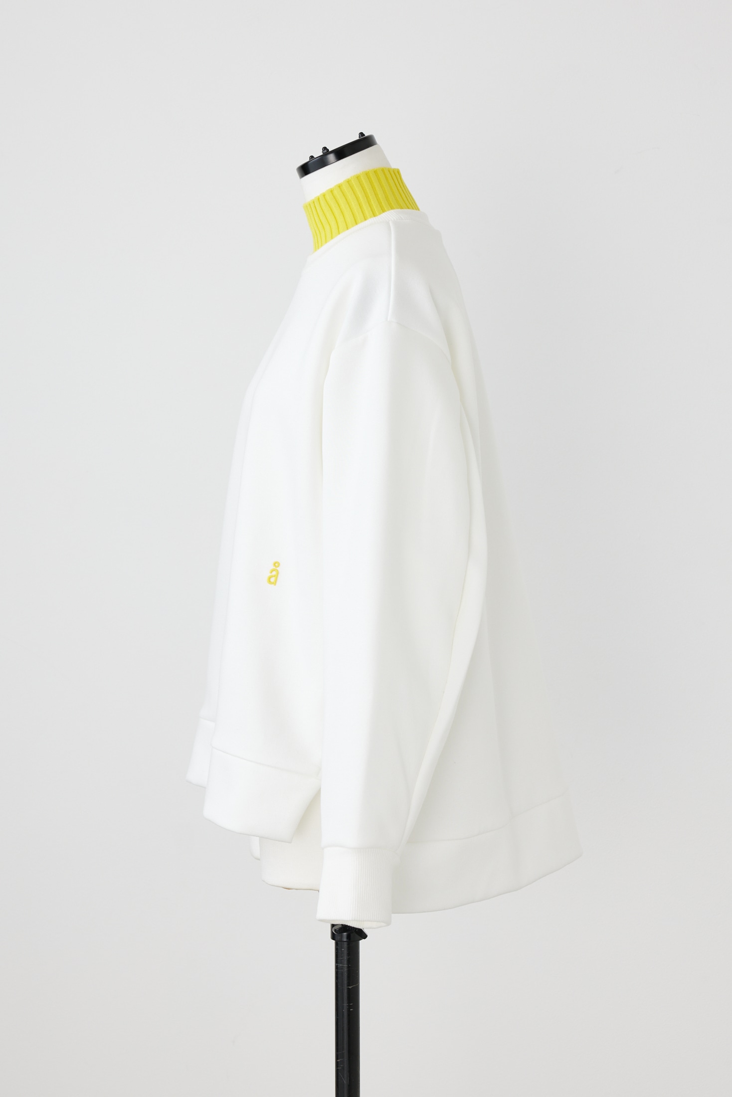 layered-neck pullover｜M｜WHT｜cut and sewn｜någonstans official 