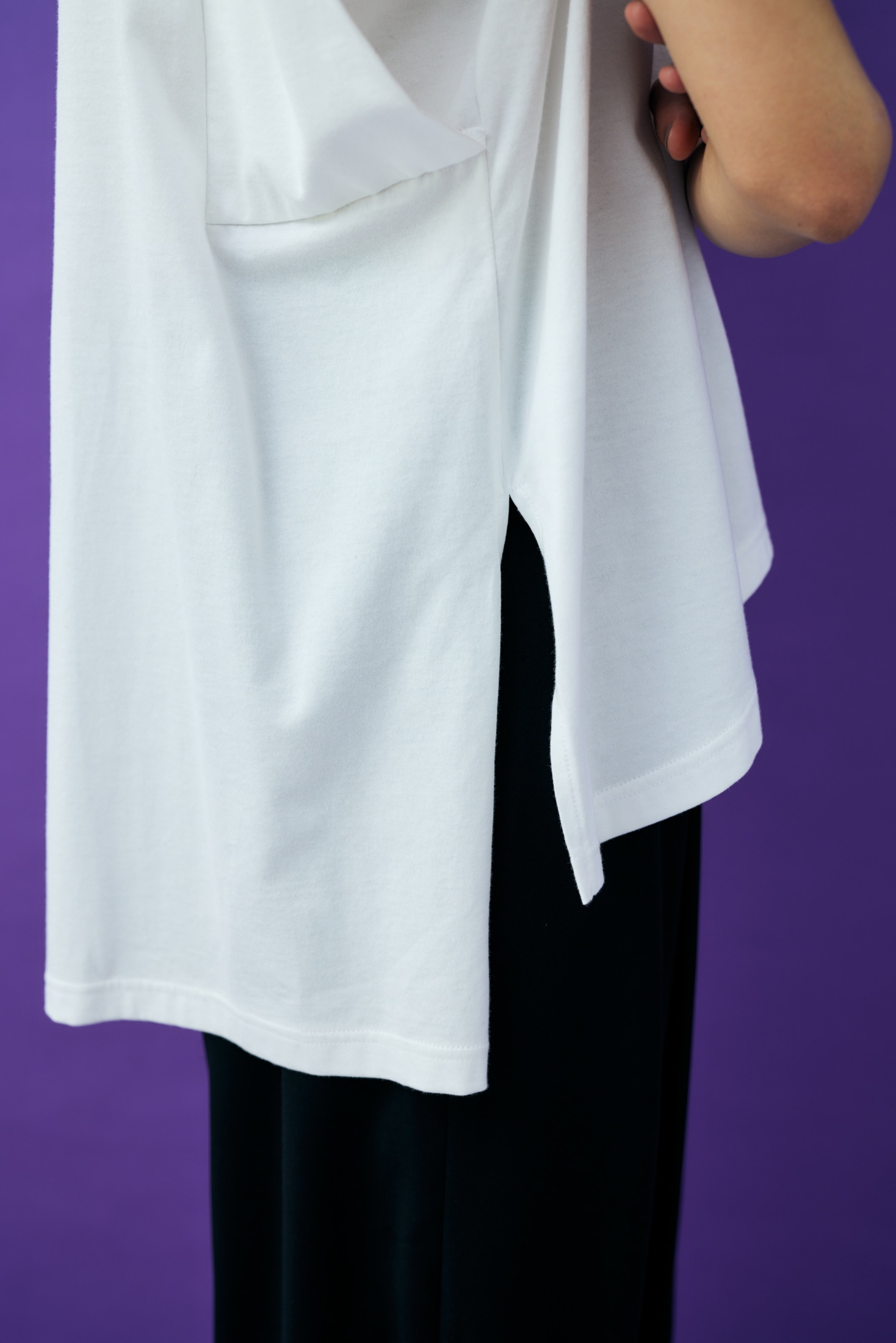 PANEL-SLEEVE T-SHIRT