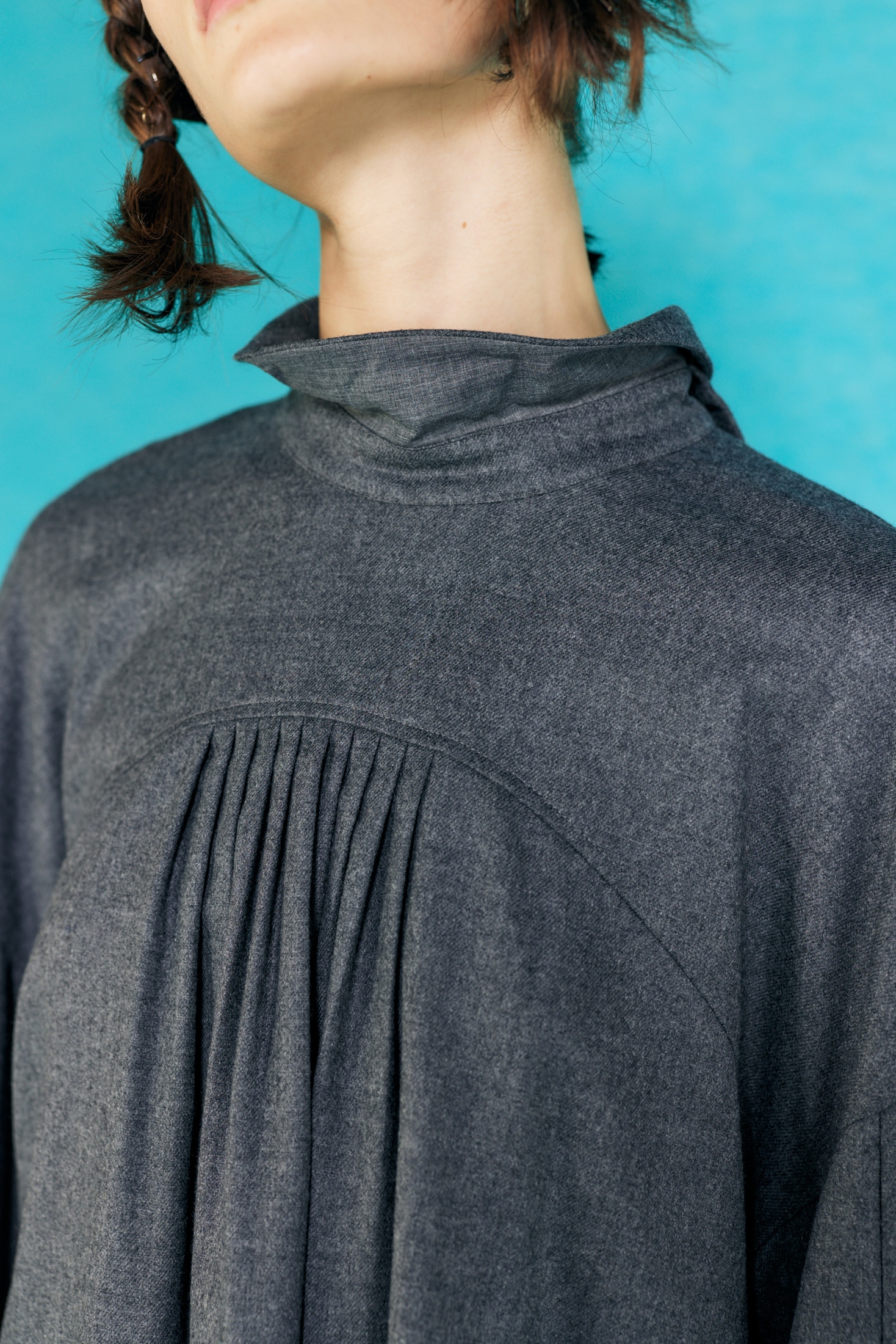 BACK-TIE PULLOVER