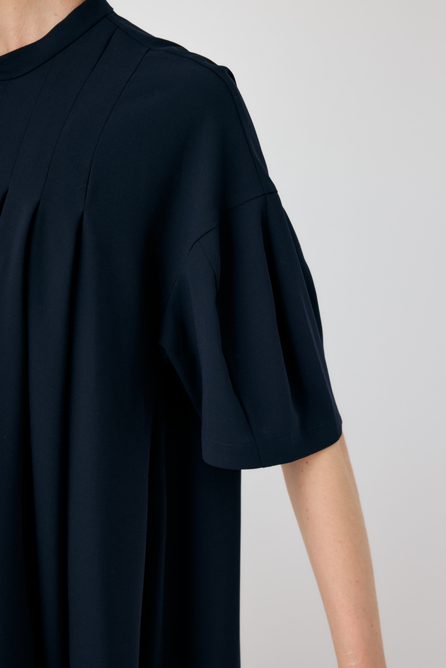 VOLUME CIRCULAR PULLOVER｜38｜BLK｜SHIRTS AND BLOUSES｜|ENFÖLD