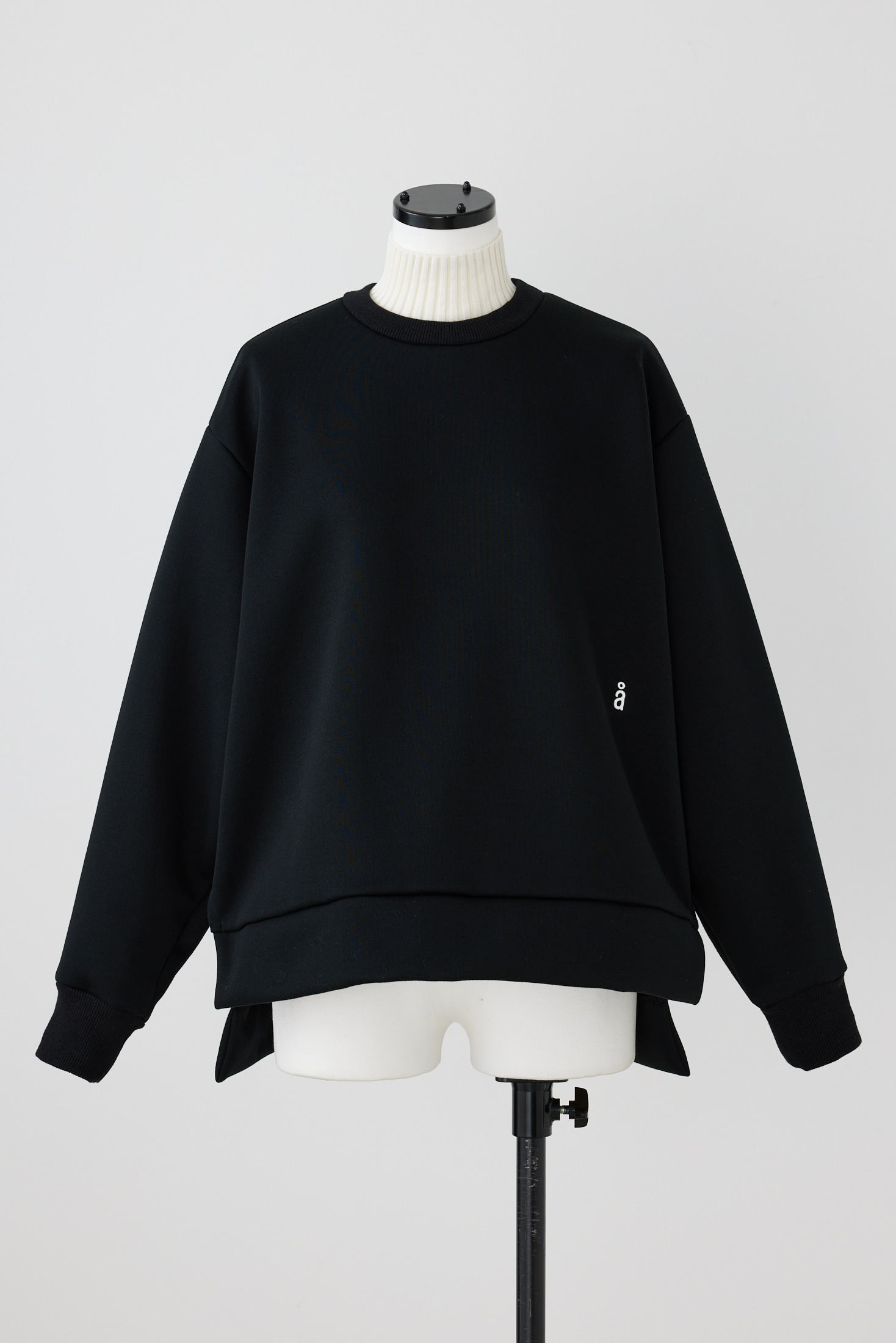 layered-neck pullover｜M｜WHT｜cut and sewn｜någonstans official