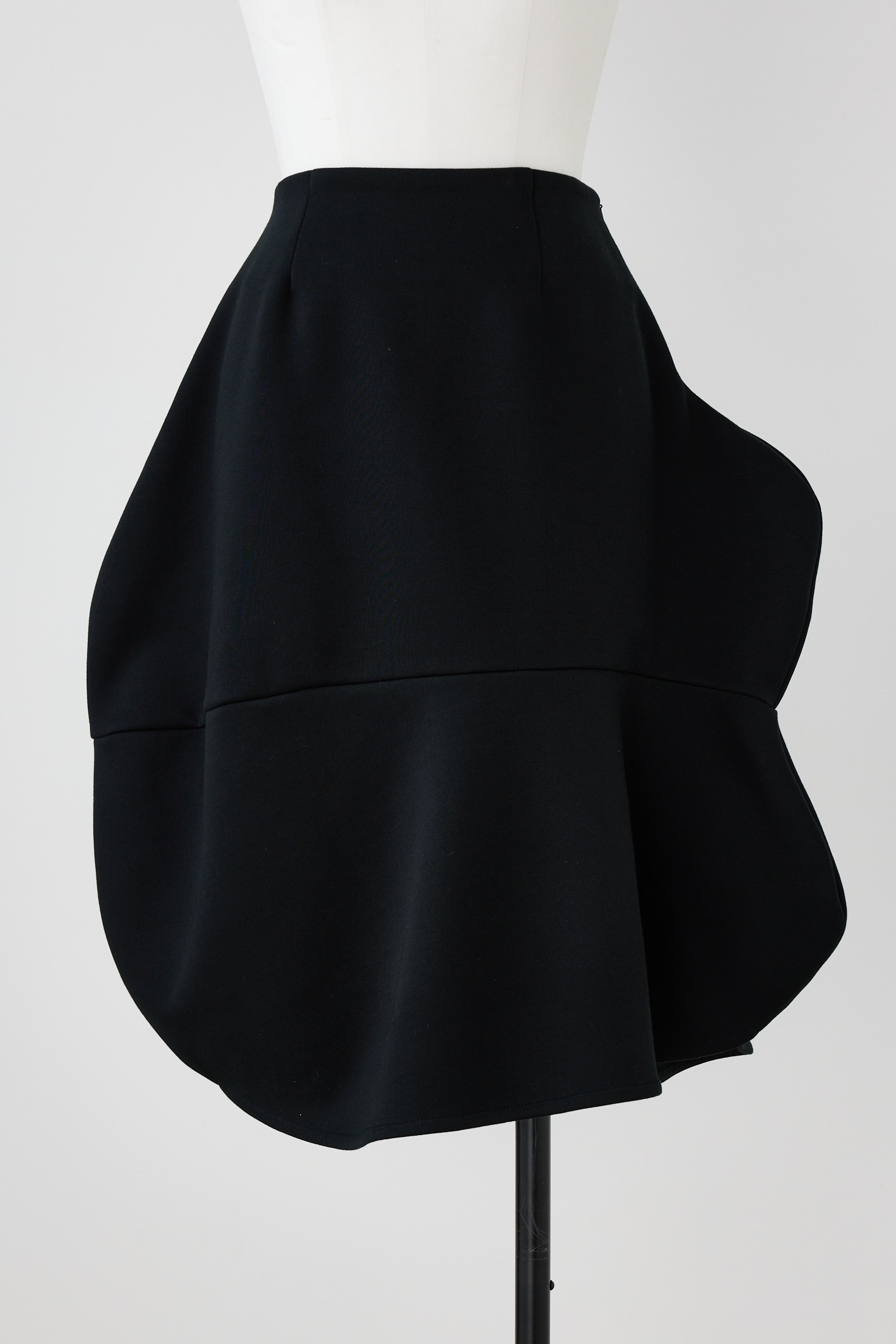 knee length curve skirt｜S｜BLK｜skirt｜någonstans official online