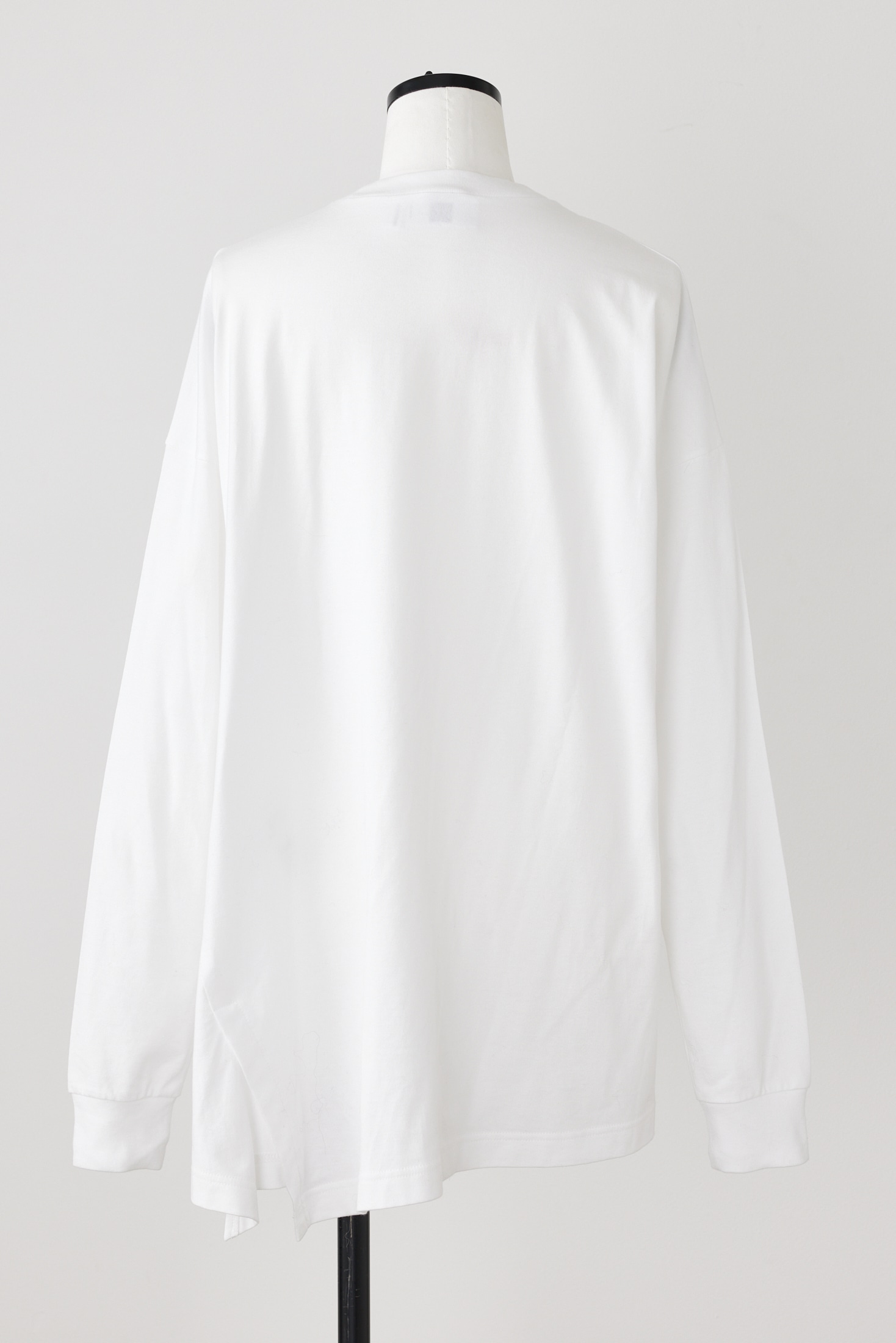 asymmetry long-sleeves pullover｜M｜WHT｜cut and sewn｜någonstans 