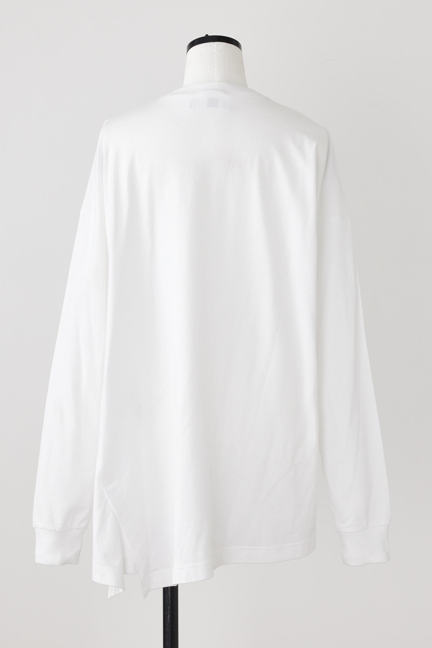 asymmetry long-sleeves pullover｜M｜WHT｜cut and sewn｜någonstans