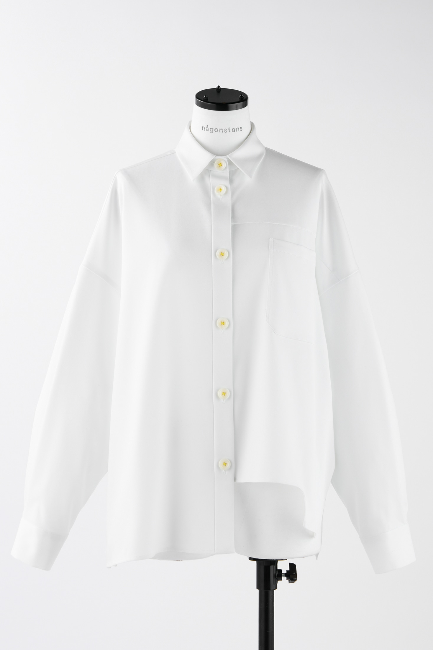 easy care cropped shirt｜M｜WHT｜shirts and blouses｜någonstans 