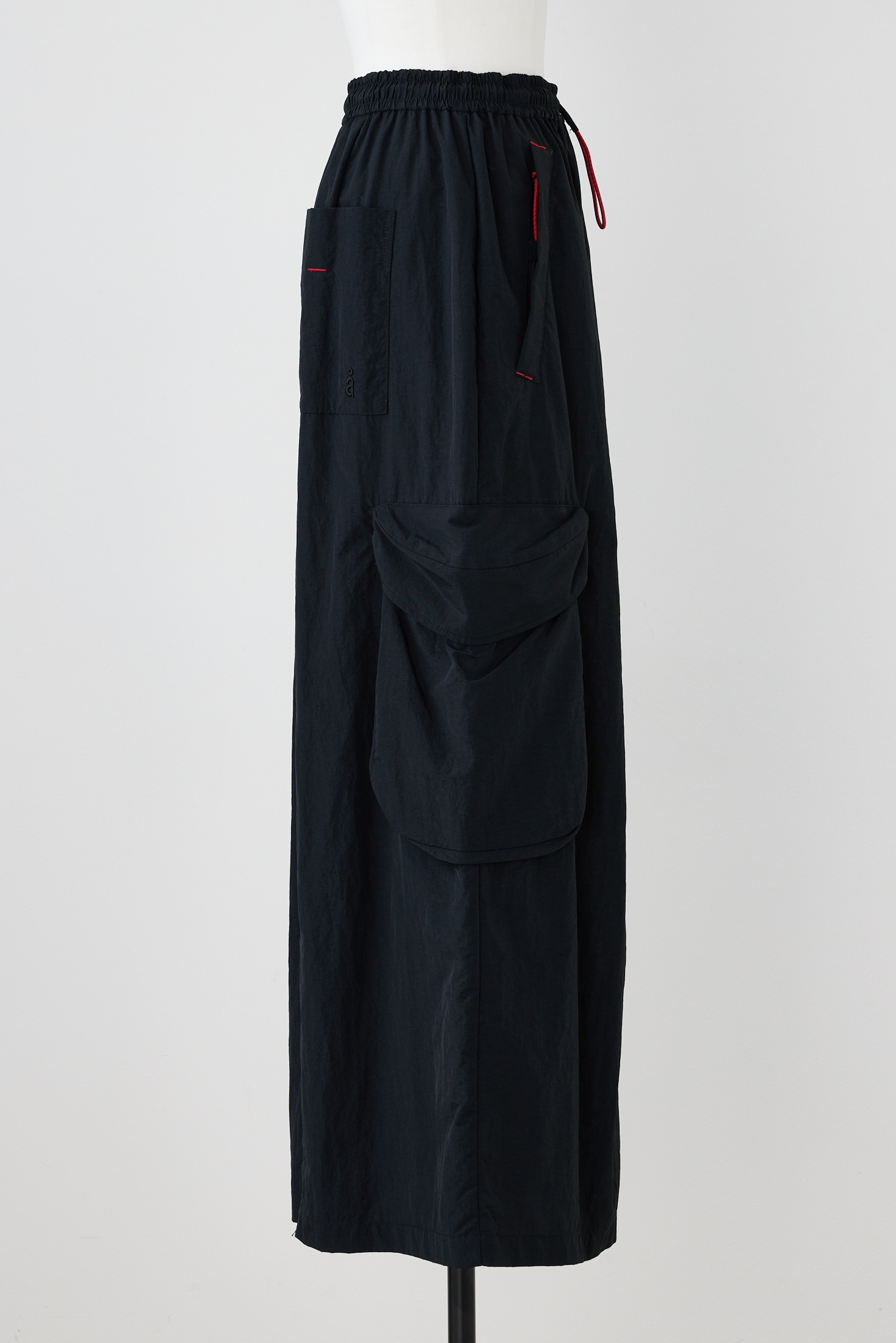 water-repellent drape pocket skirt