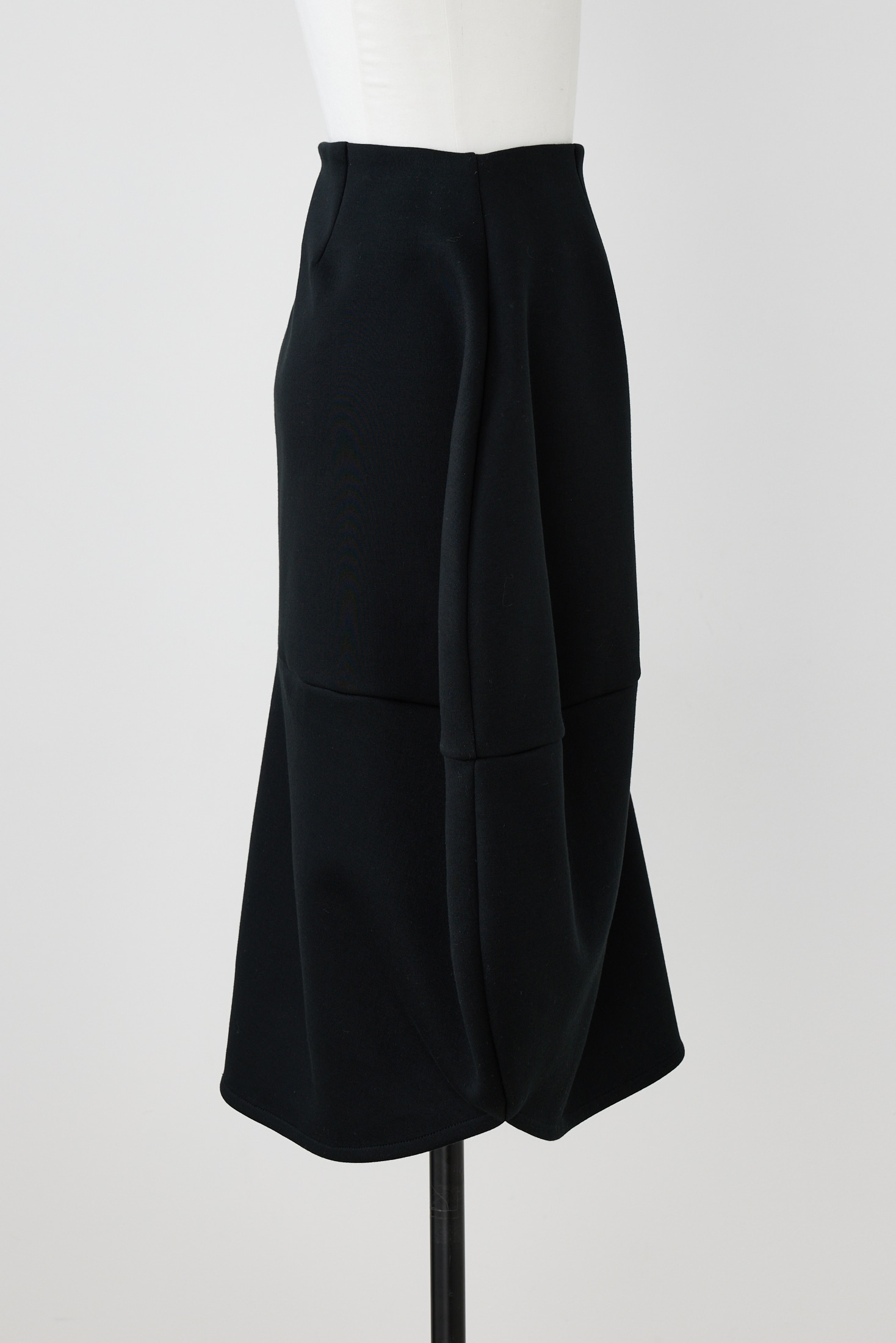 knee length curve skirt｜S｜BLK｜skirt｜någonstans official online