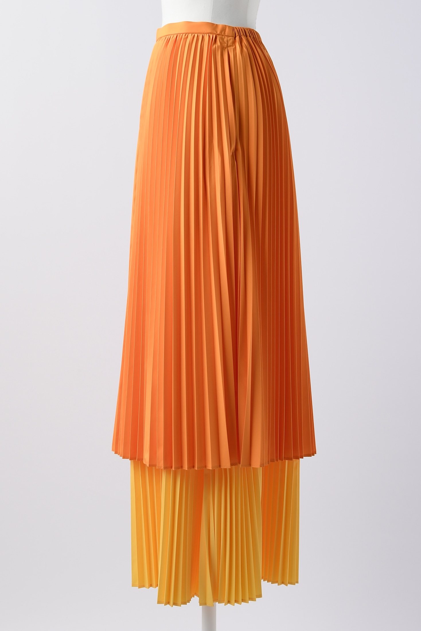 DOUBLE-PLEATED SKIRT