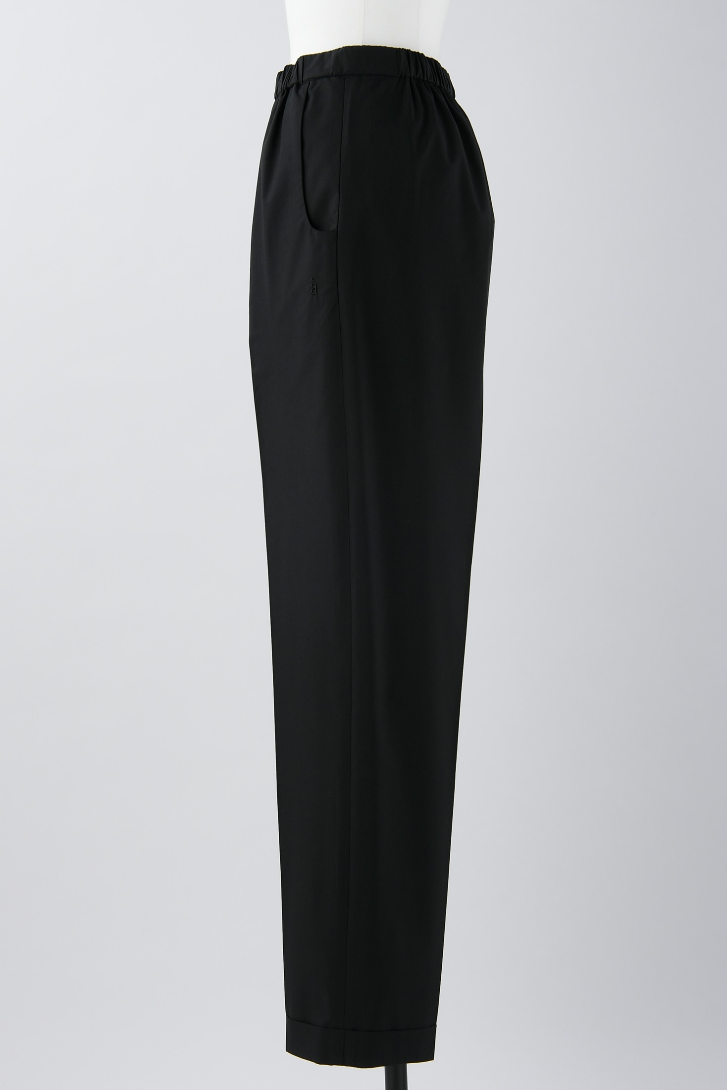 roll-up elastic tapered pants