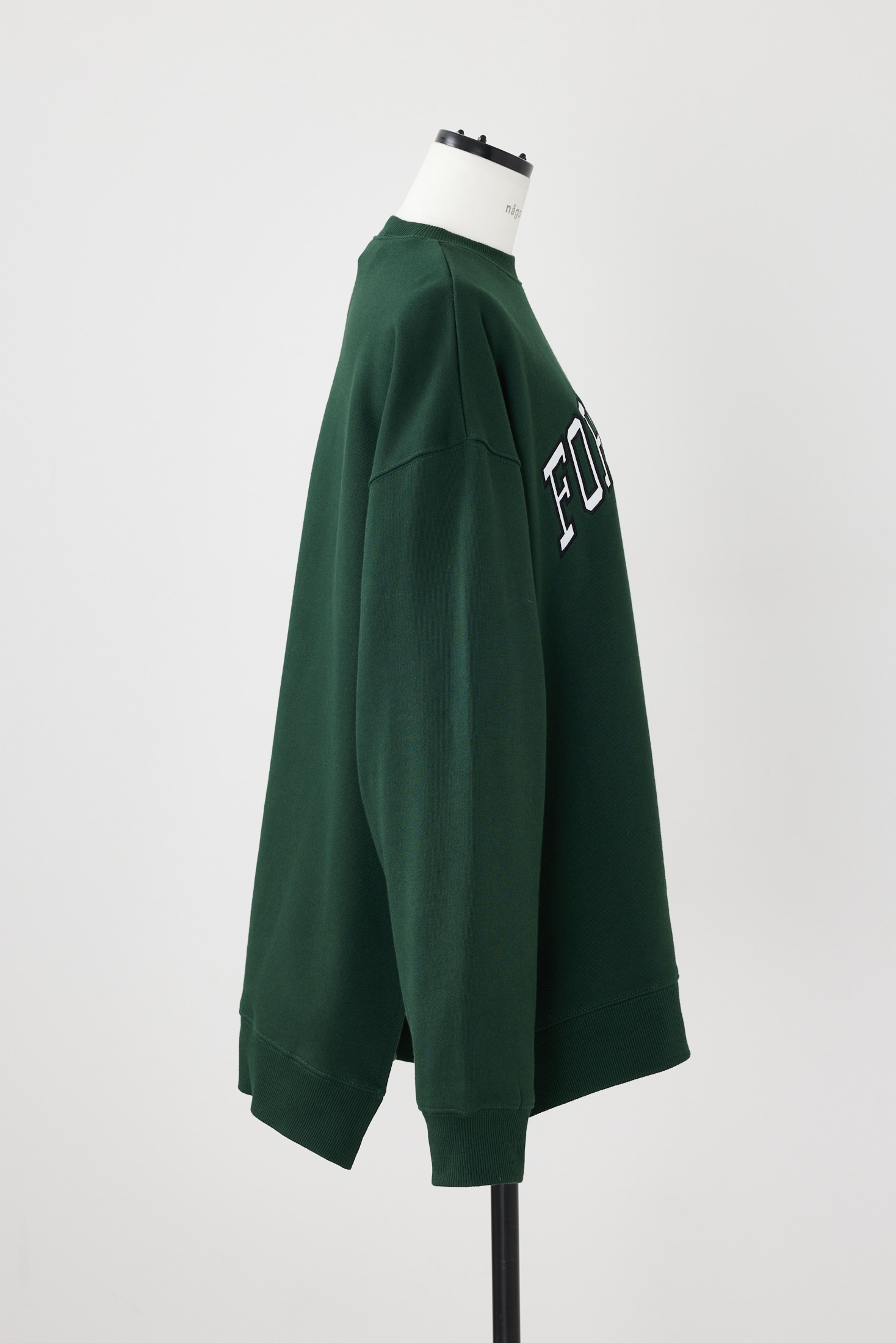 forelsket pullover｜M｜BLK｜cut and sewn｜någonstans official ...