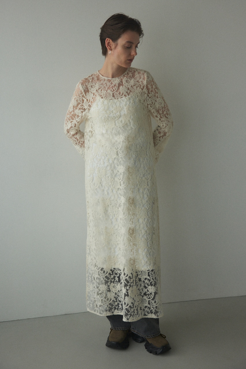 本社STAFFのlace long dress