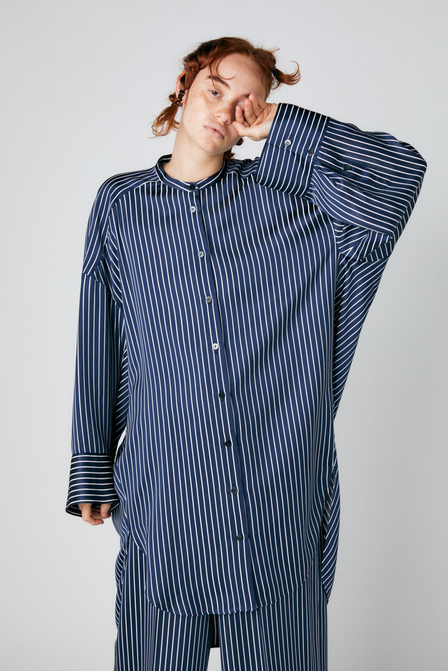 JOYCE ストライプ プリーツBIG SHIRT | ofa.sg