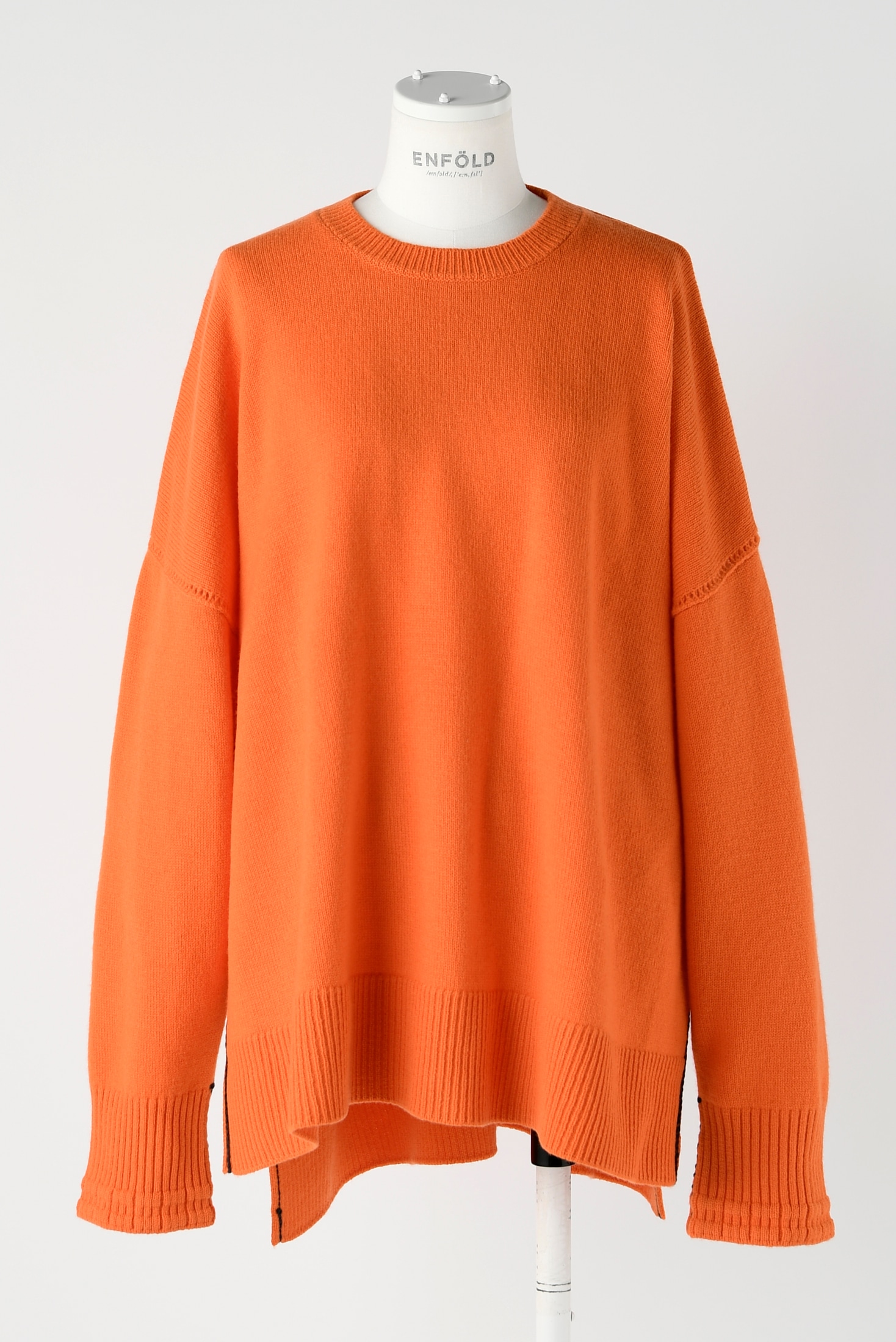 LOOSE BOX PULLOVER