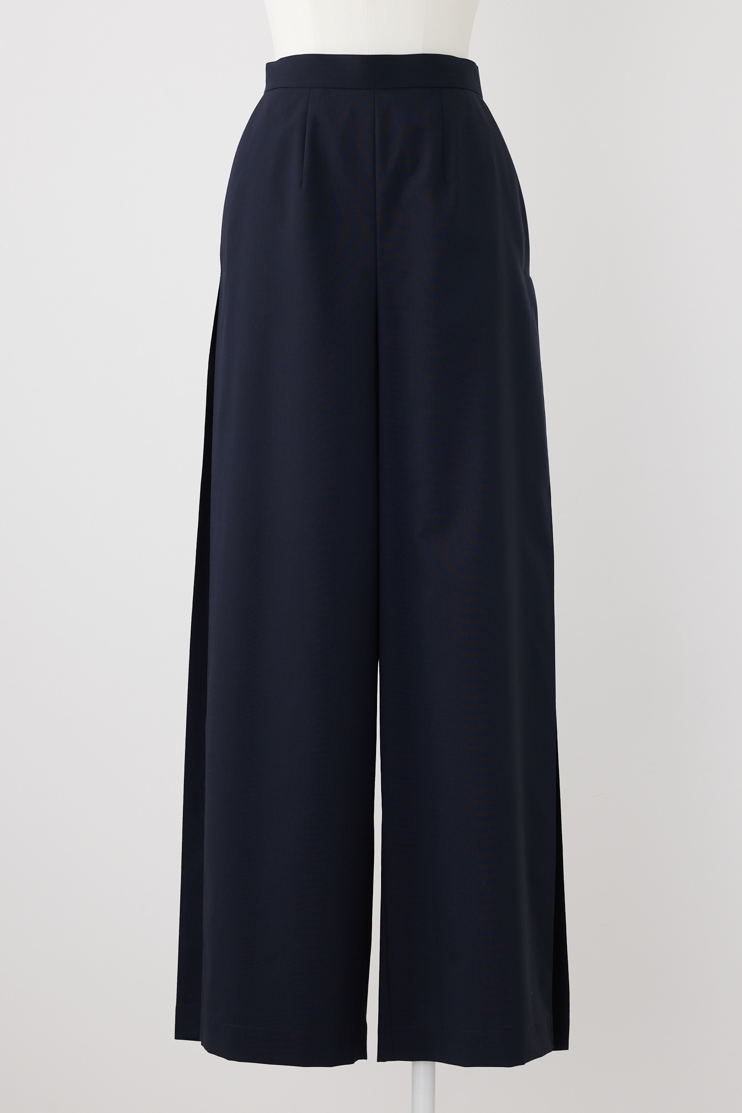 SIDE-TUCK WIDE-PANTS