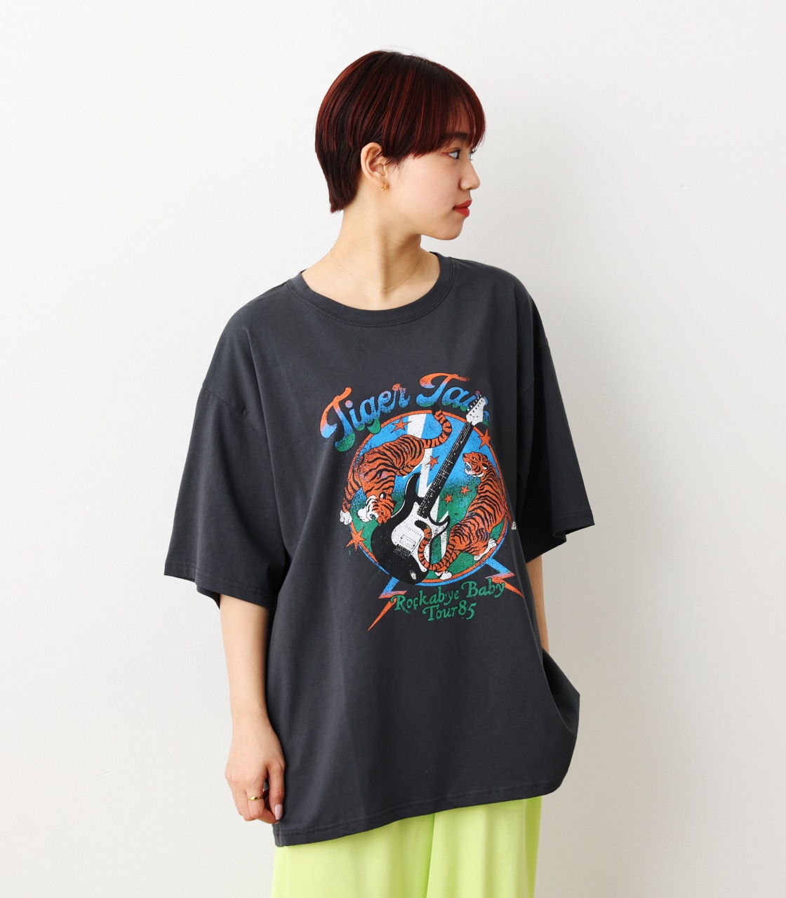 Tiger Tails ビックTシャツ