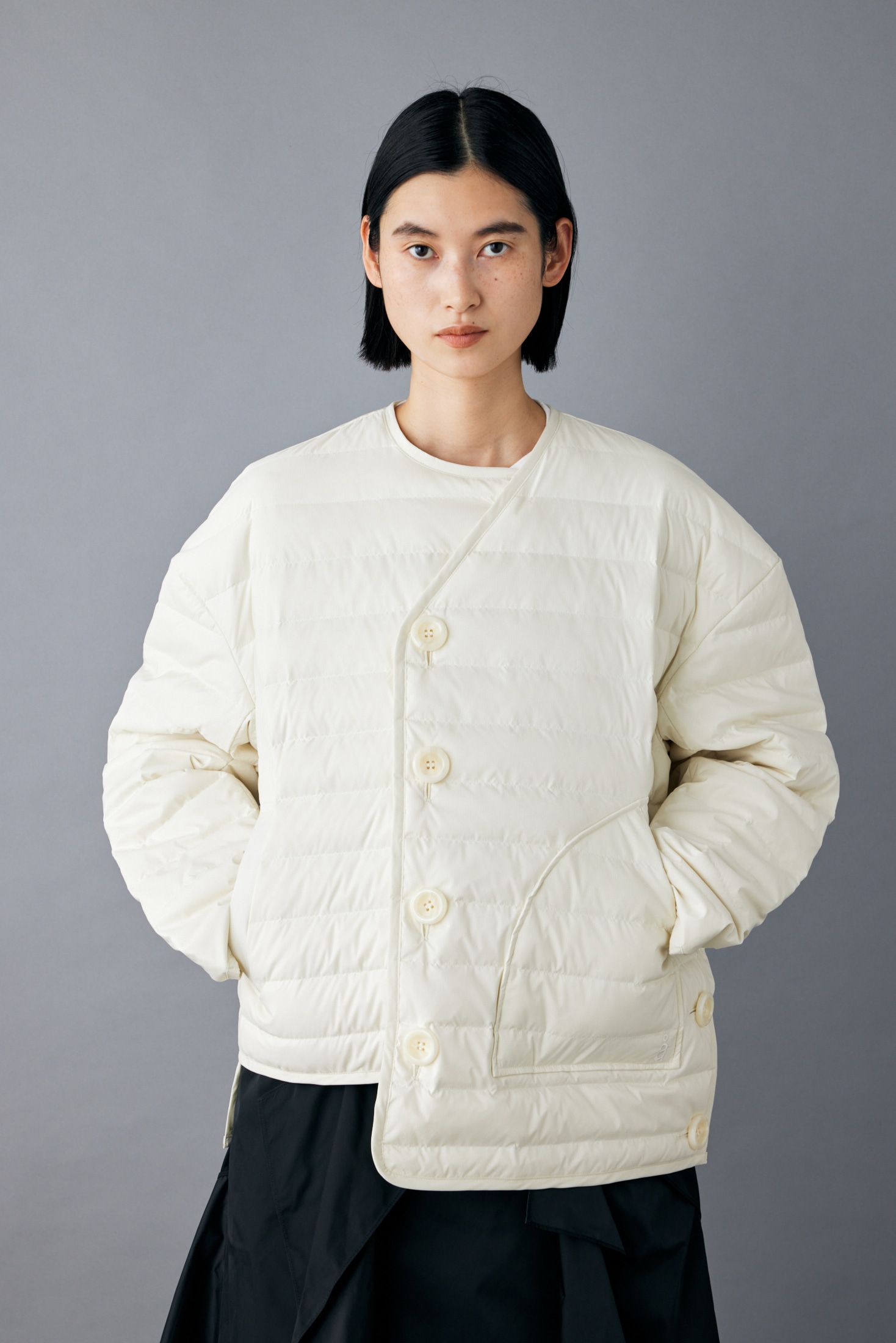 アイボリー×レッド ナゴンスタンス 22AW LIGHTBOXJACKET ダウン