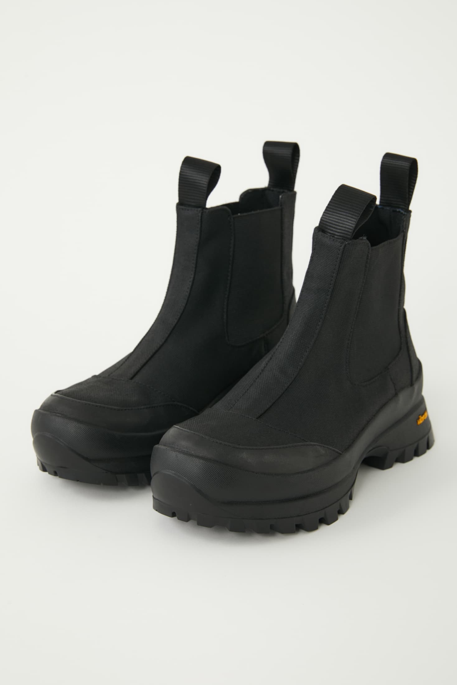 ナゴンスタンス Belted Boots-
