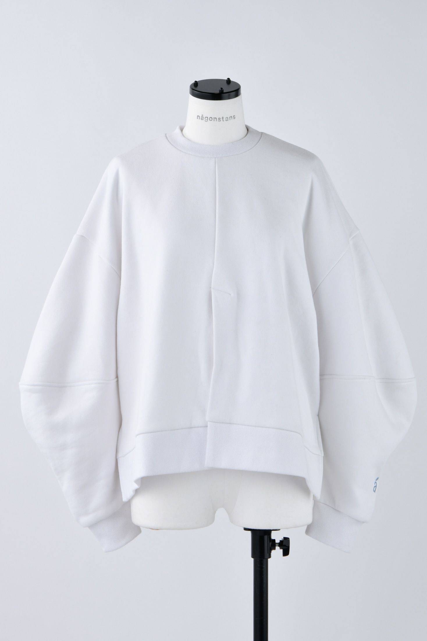 front vents pullover｜M｜WHT｜cut and sewn｜någonstans official ...