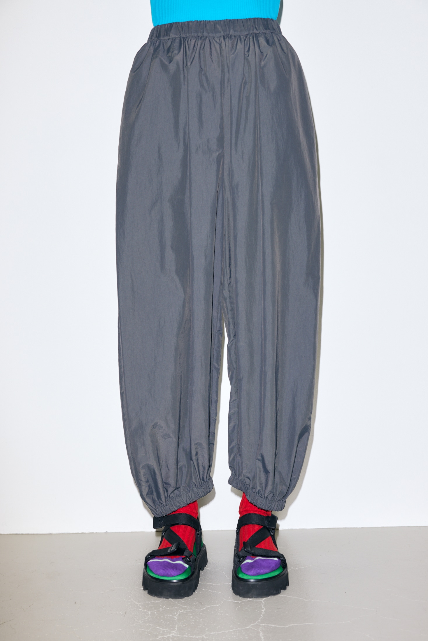 cropped balloon pants