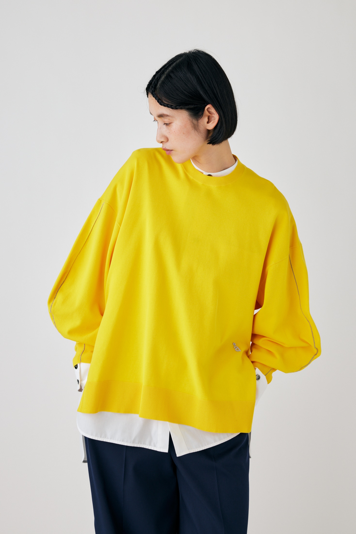square-sleeves pullover
