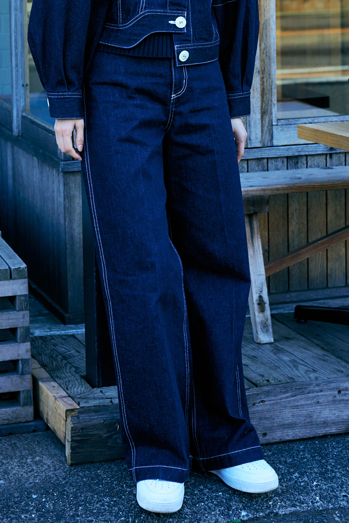 useful center-crease wide denim pants