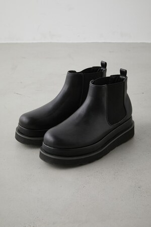 PLATFORM CHELSEA BOOTS