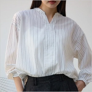 シンプルシャツ